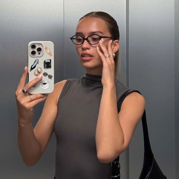 BURGA Boss Babe IPhone 15 Case - Picture 2 of 2